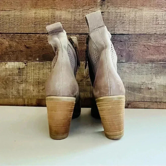 NWOT Miz Mooz Sundance Maggie Suede Perforated Bootie - Picture 6 of 11